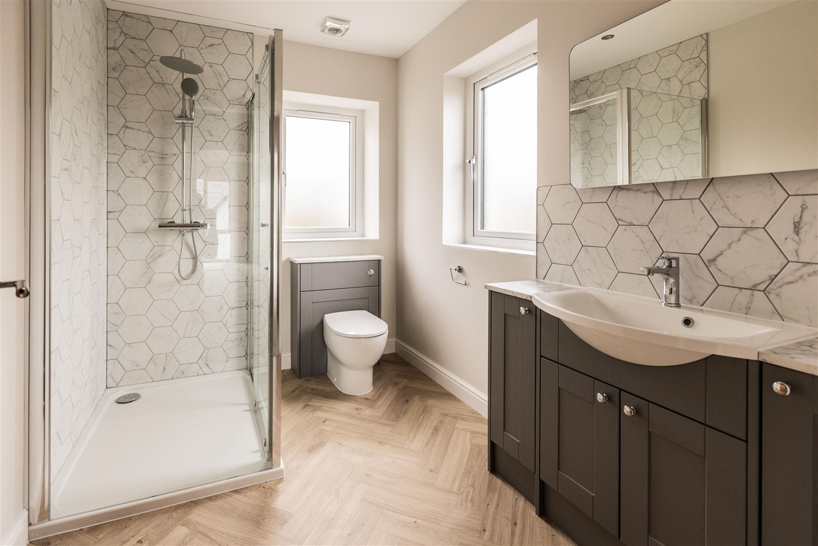 En-Suite Bathroom.jpg